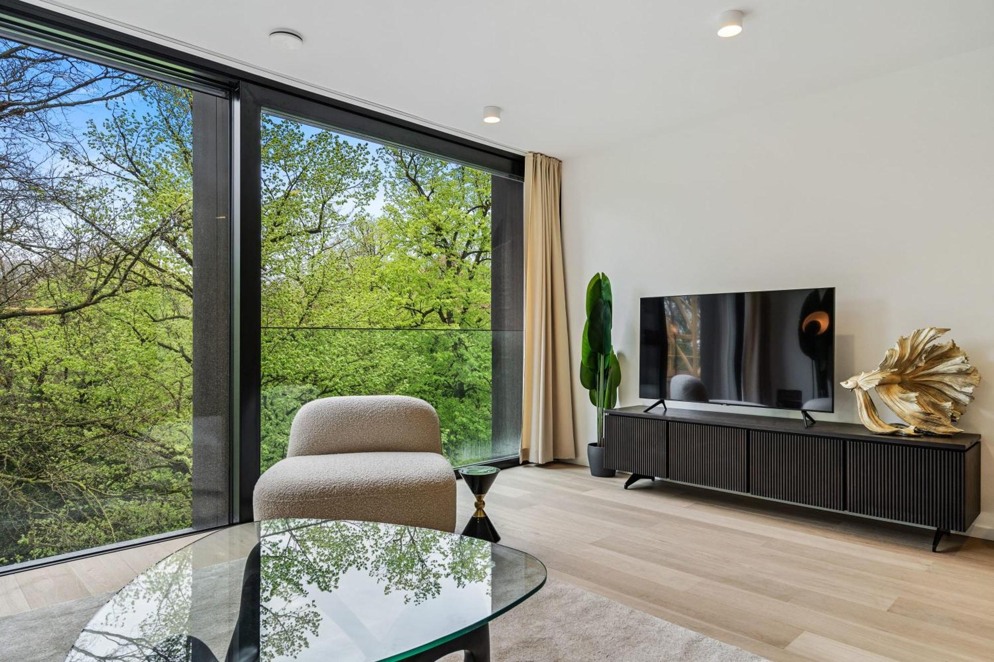 Spacious 6Th-Floor Gem: Modernity Meets Comfort Люксембург Экстерьер фото